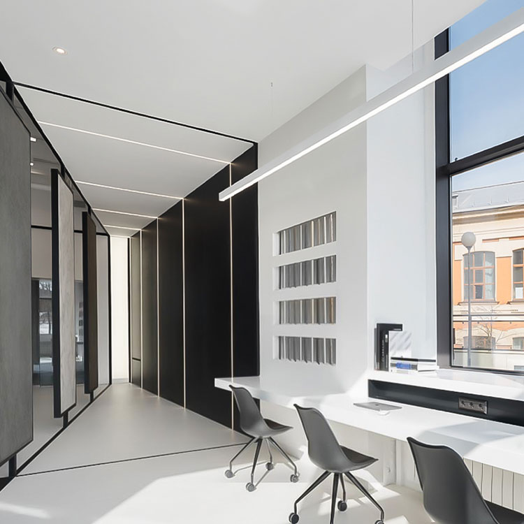 Zakaj imajo sodobne namizne svetilke funkcije brezžičnega polnjenja